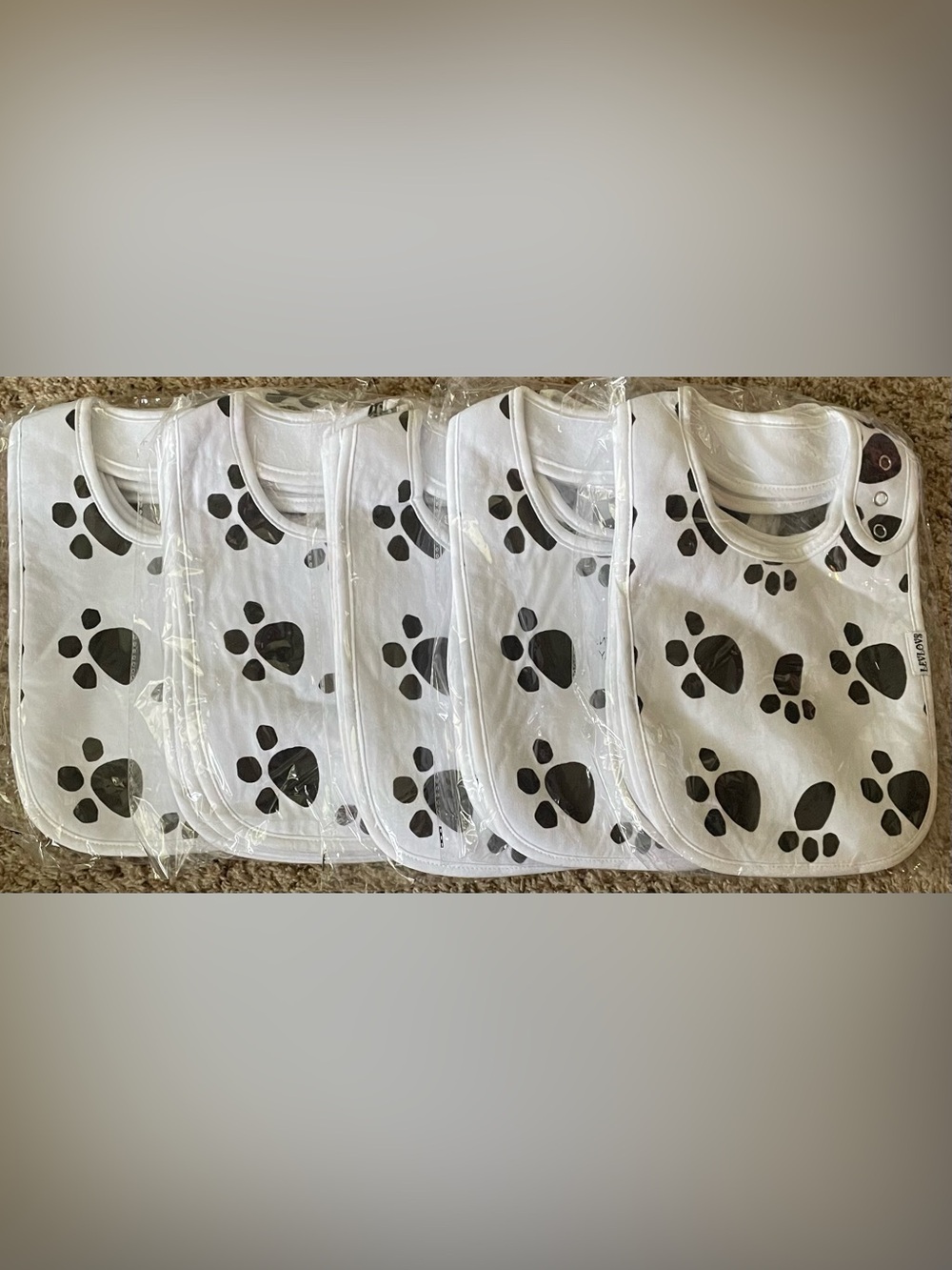 20 Levlovs Baby Bibs - 5 New Packages - 4
Designs